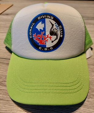 Casquette adulte réglable avec filet en arrière